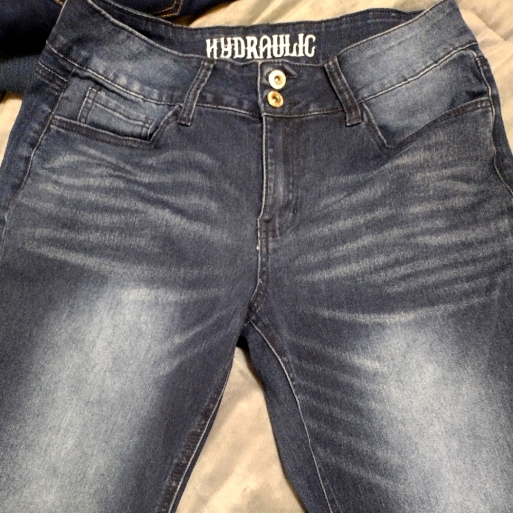 Hydraulic jeans